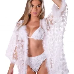 THE LUMI SHOP Fuzzy 3D Kimono- White Daisy