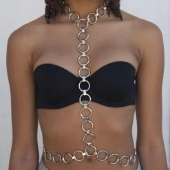 THE LUMi SHOP Silver Metal Chain Top SPRING 2022