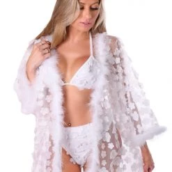 THE LUMI SHOP Fuzzy 3D Kimono- White Daisy