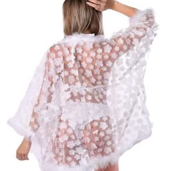 THE LUMI SHOP Fuzzy 3D Kimono- White Daisy