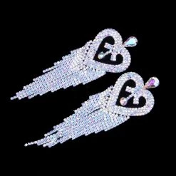 THE LUMi SHOP SPRING 2022 Diamond Heart Rhinestone Earrings