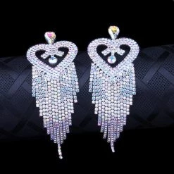 THE LUMi SHOP SPRING 2022 Diamond Heart Rhinestone Earrings