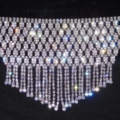 THE LUMi SHOP Silver Diamond Rhinestone Hand Glove