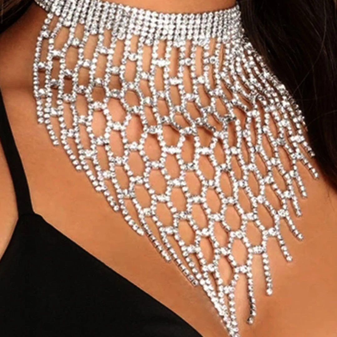 THE LUMi SHOP Silver Rhinestone Tassel Necklace SPRING 2022 4 THE LUMi SHOP Silver Rhinestone Tassel Necklace SPRING 2022