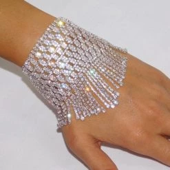 THE LUMi SHOP Silver Diamond Rhinestone Hand Glove