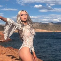 THE LUMi SHOP White Daisy Lace Bodysuit